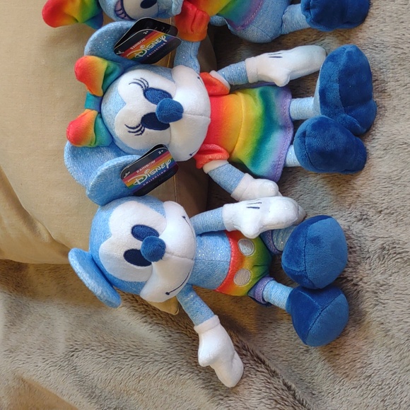 Disney Plush Pride Collection - Picture 2 of 4